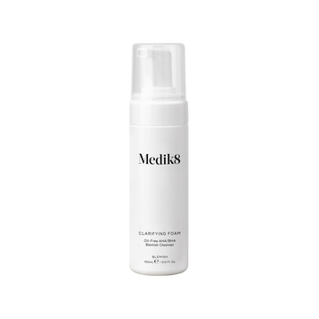 Безолійна пінка з АНА/ВНА для очищення проблемної шкіри Medik8 Clarifying Foam Refreshing AHA/BHA Blemish Cleanser 849931 фото